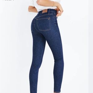 Madewell Skinny Jeans in Dark Blue